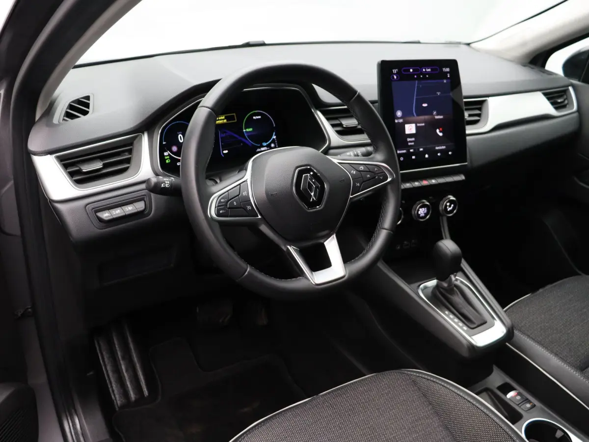 1.6 E-Tech Hybrid 145 Techno | Achteruitrijcamera | Climate Control | Parkeersensoren Voor en Achter | All season banden |