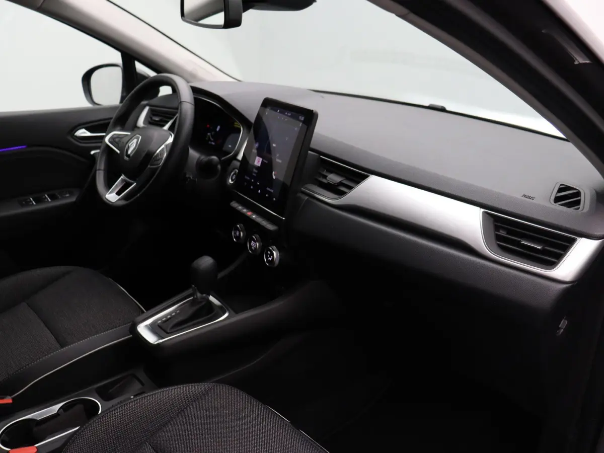 1.6 E-Tech Hybrid 145 Techno | Achteruitrijcamera | Climate Control | Parkeersensoren Voor en Achter | All season banden |
