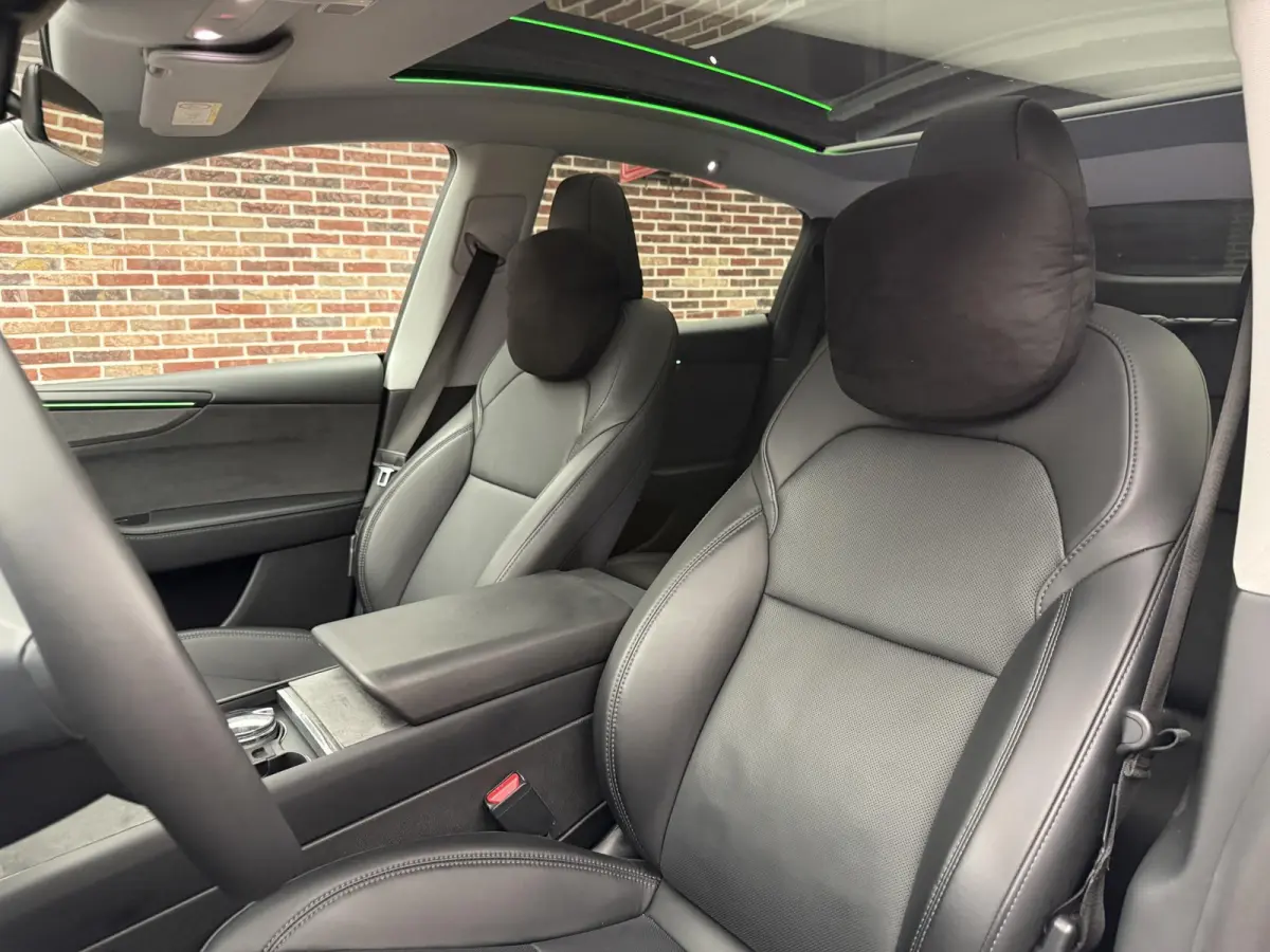 Premium Long Range AWD 75 kWh Facelift | Uniek