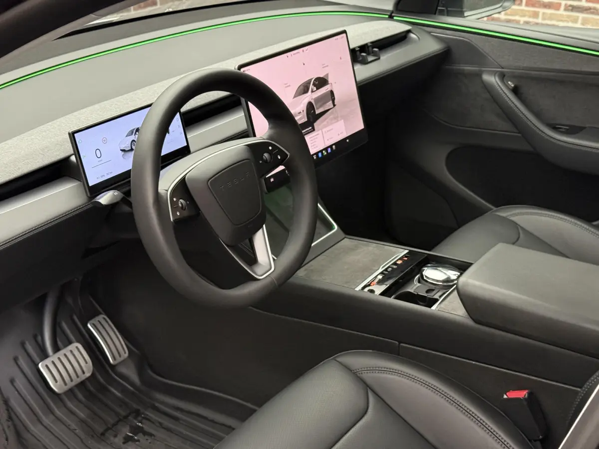 Premium Long Range AWD 75 kWh Facelift | Uniek