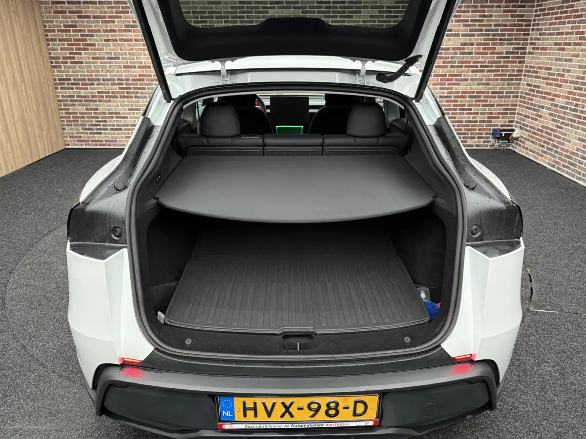 Premium Long Range AWD 75 kWh Facelift | Uniek