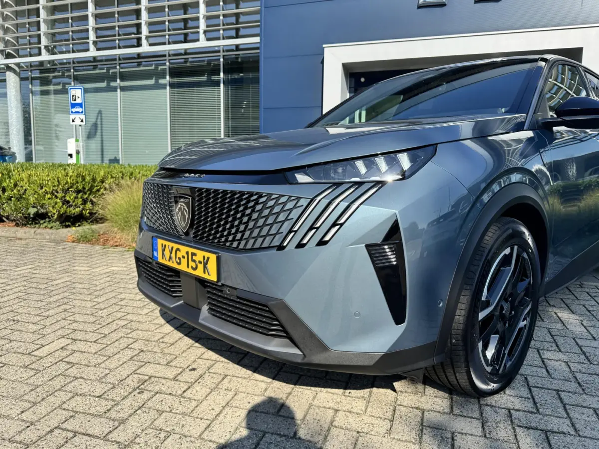 1.6 plug-in Hybrid 195 GT