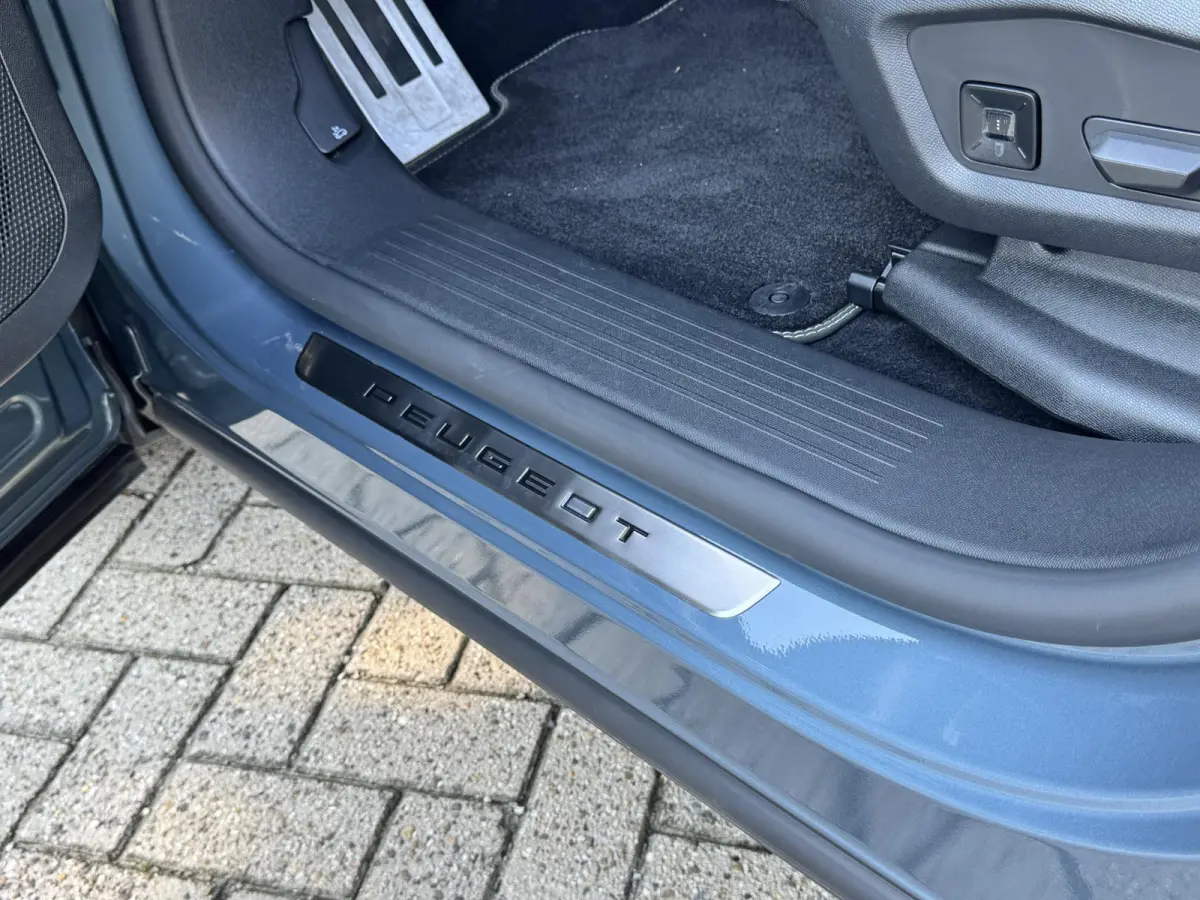 1.6 plug-in Hybrid 195 GT