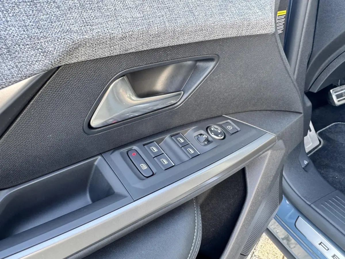 1.6 plug-in Hybrid 195 GT