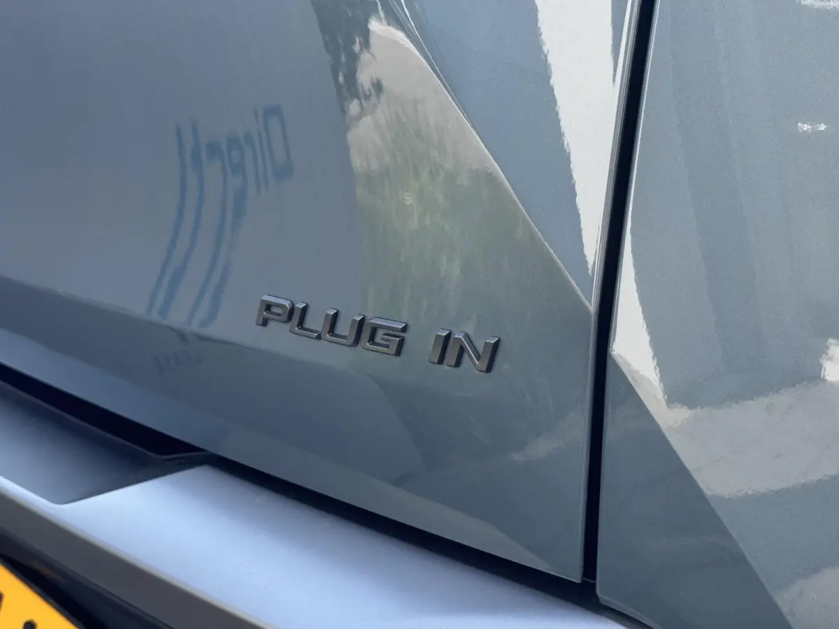 1.6 plug-in Hybrid 195 GT