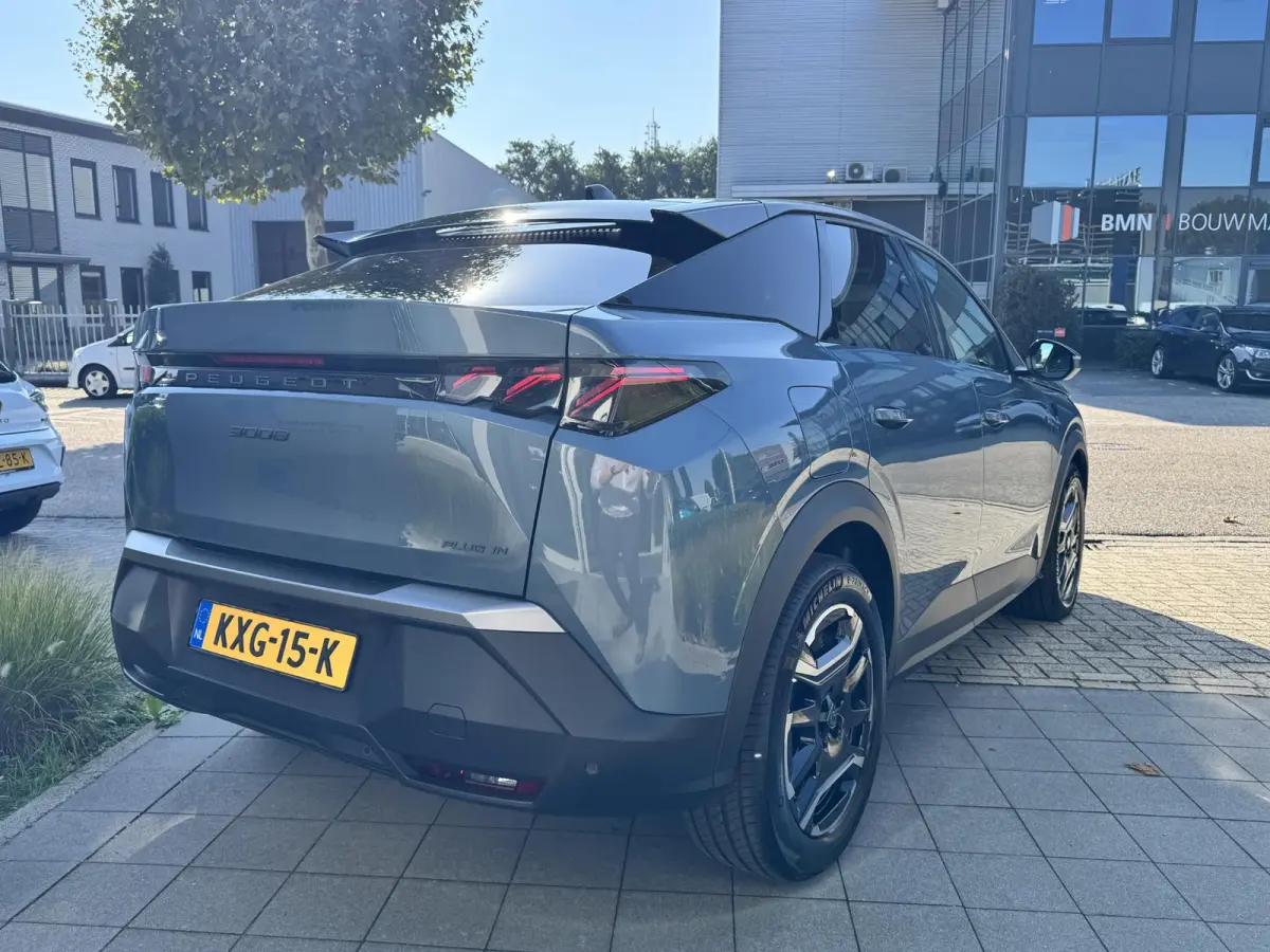 1.6 plug-in Hybrid 195 GT
