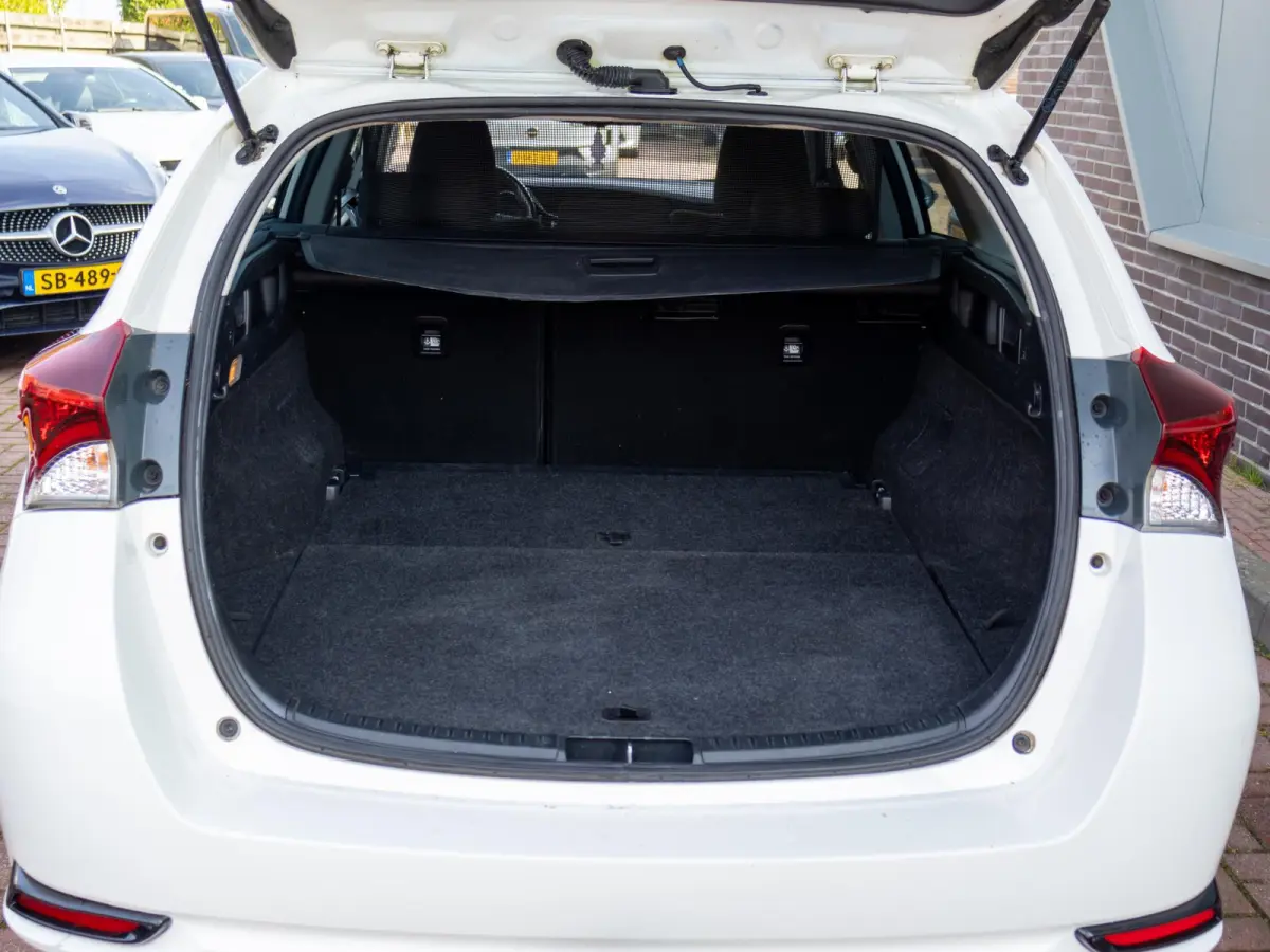 1.2T Active Navi Stoelverwarming Trekhaak