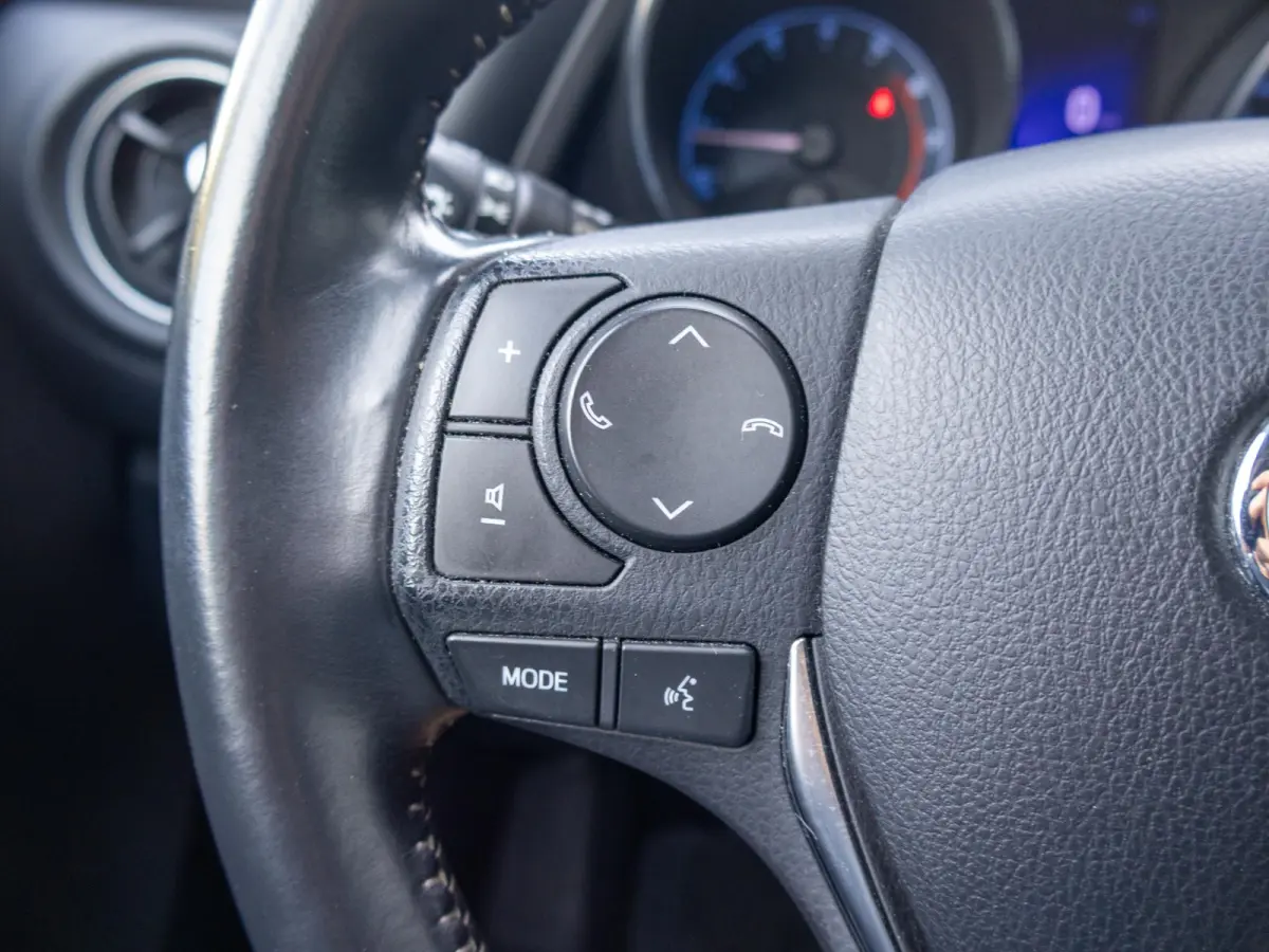 1.2T Active Navi Stoelverwarming Trekhaak
