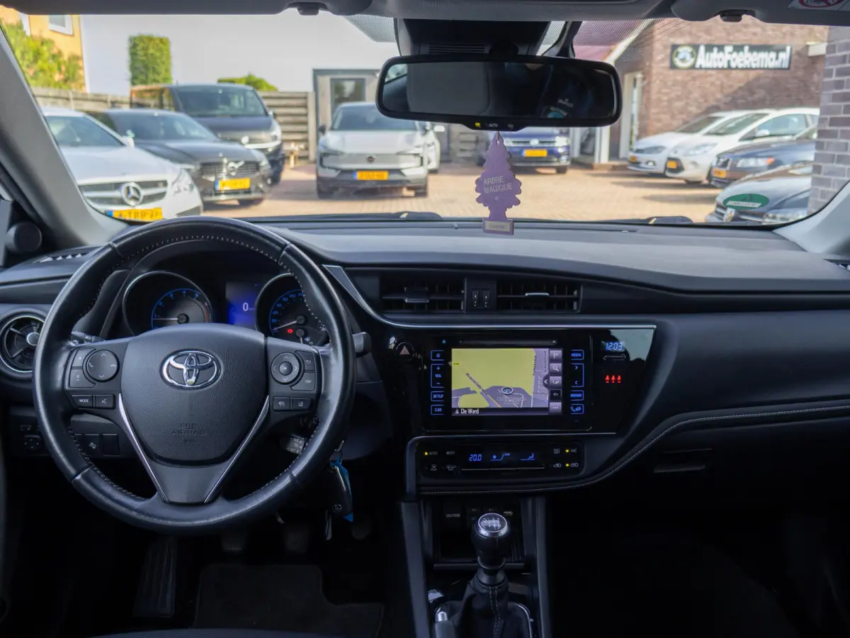 1.2T Active Navi Stoelverwarming Trekhaak