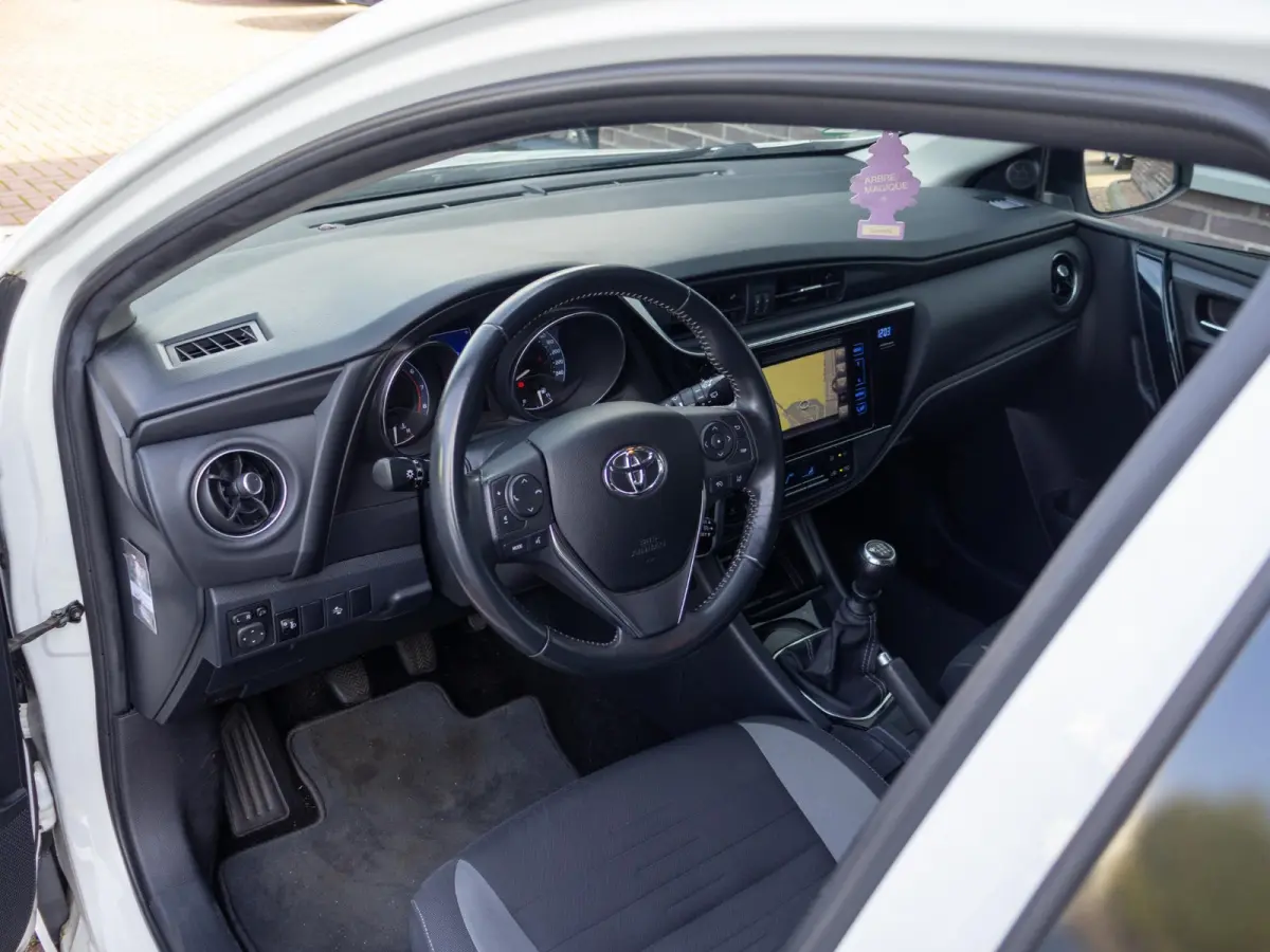 1.2T Active Navi Stoelverwarming Trekhaak