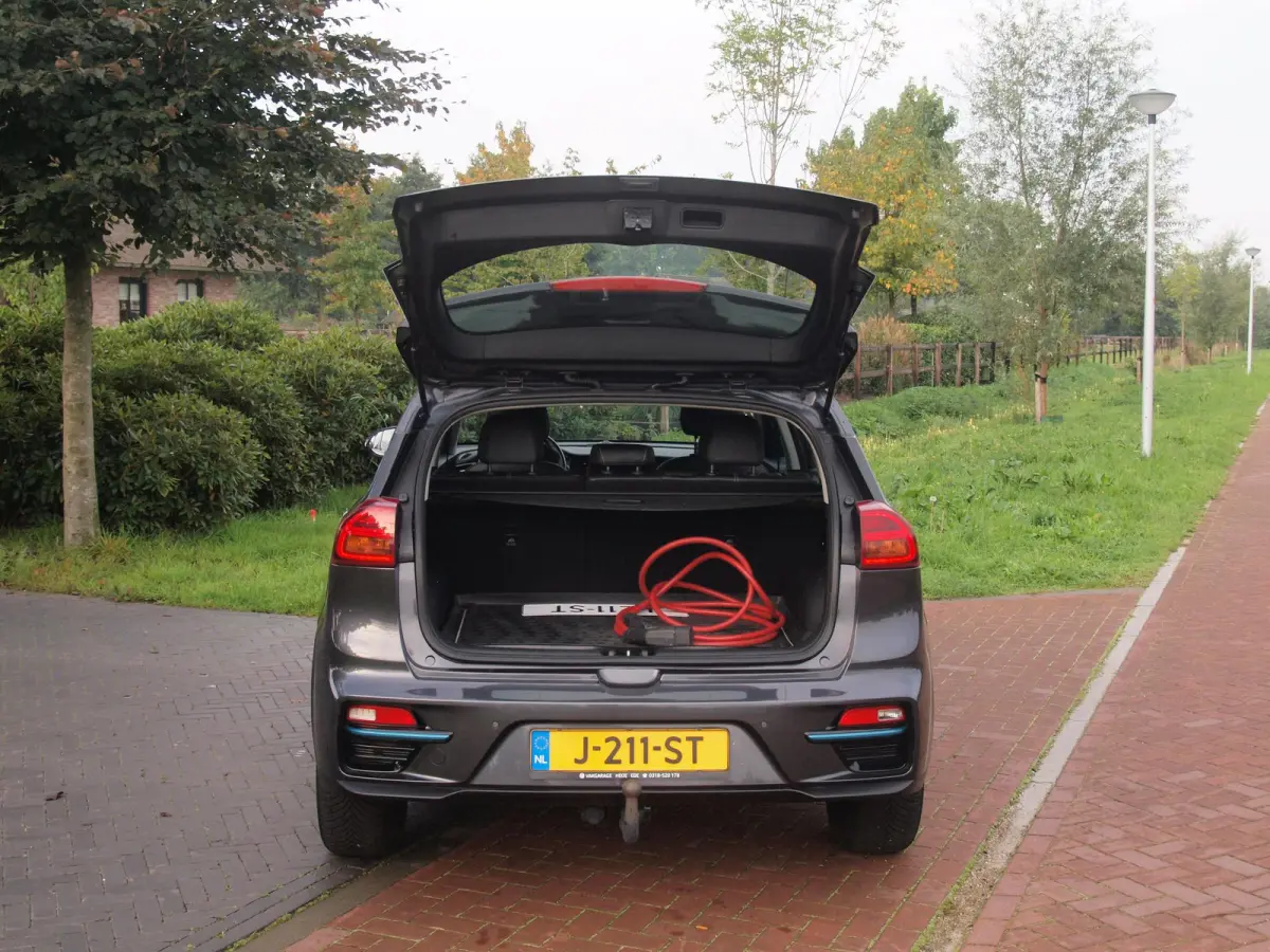DynamicLine 64 kWh | SOH 100% | Fase 3 | Camera | Trekhaak | Apple Carplay | Dealeronderhouden |