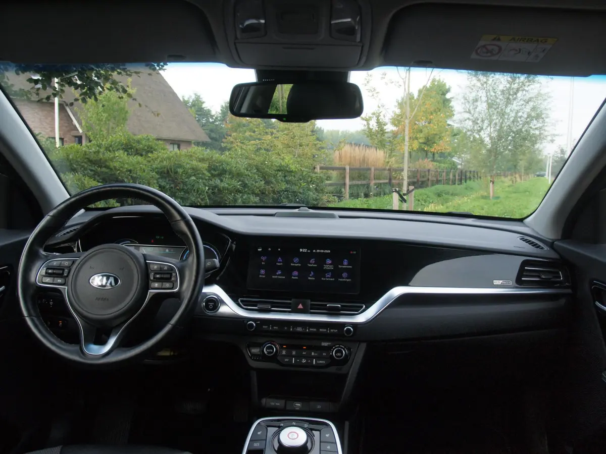 DynamicLine 64 kWh | SOH 100% | Fase 3 | Camera | Trekhaak | Apple Carplay | Dealeronderhouden |