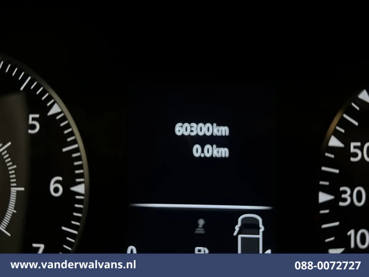 2.3 dCi 136pk L2H2 Euro6 Airco | Navigatie | Camera | Trekhaak | Cruisecontrol Parkeersensoren, Bijrijdersbank