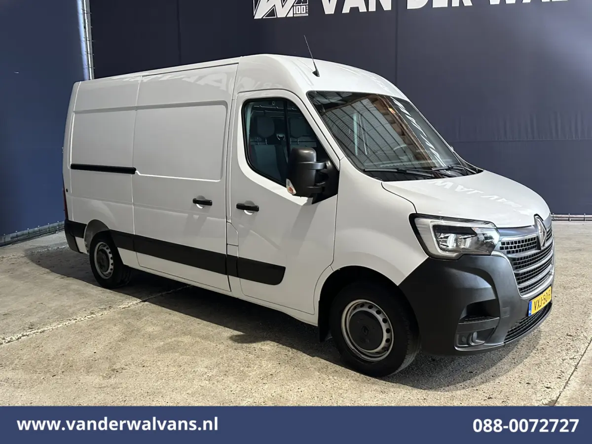 2.3 dCi 136pk L2H2 Euro6 Airco | Navigatie | Camera | Trekhaak | Cruisecontrol Parkeersensoren, Bijrijdersbank