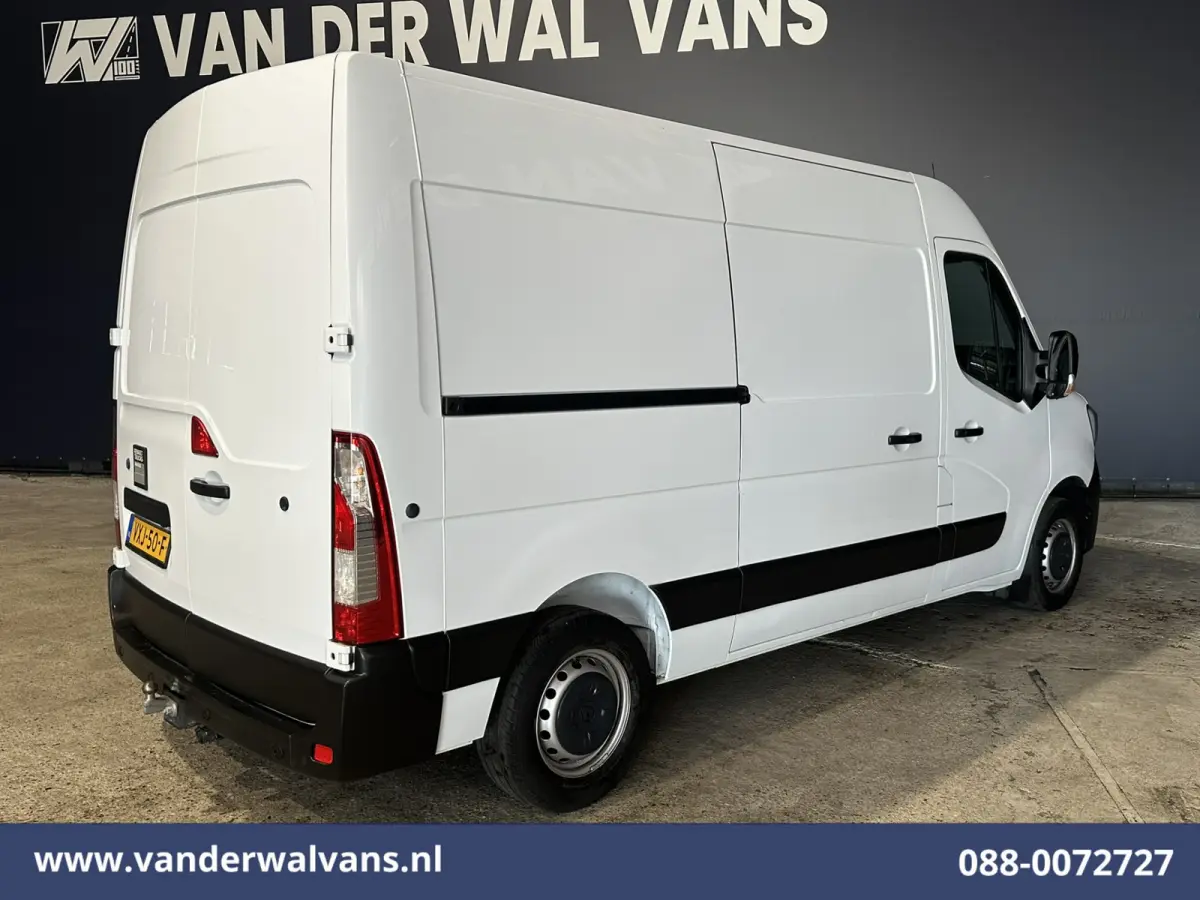 2.3 dCi 136pk L2H2 Euro6 Airco | Navigatie | Camera | Trekhaak | Cruisecontrol Parkeersensoren, Bijrijdersbank