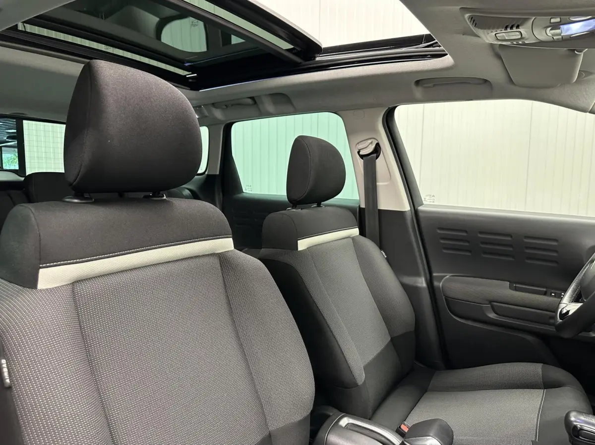 1.2 PureTech S&S Business PANO NAVI TREKHAAK CRUISE CARPLAY.