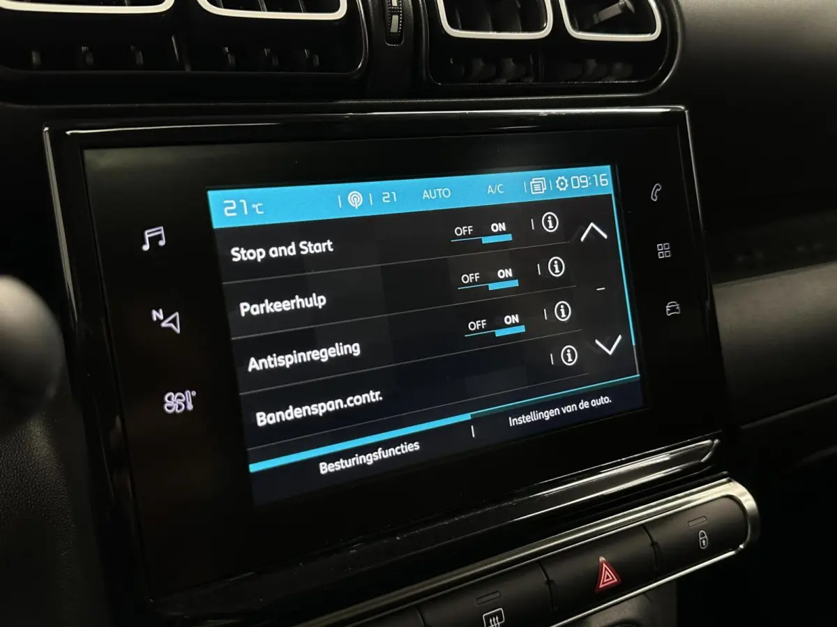 1.2 PureTech S&S Business PANO NAVI TREKHAAK CRUISE CARPLAY.