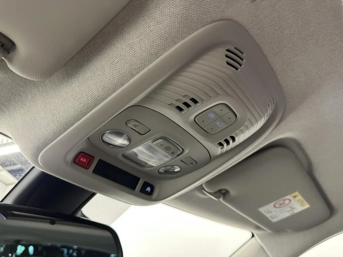 1.2 PureTech S&S Business PANO NAVI TREKHAAK CRUISE CARPLAY.
