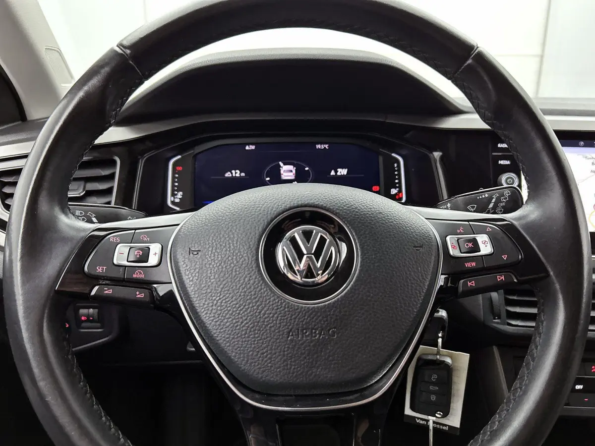 1.0 TSI Comfortline Business | Apple Carplay / Android Auto | Climate Control | Cruise Control | Parkeersensoren |