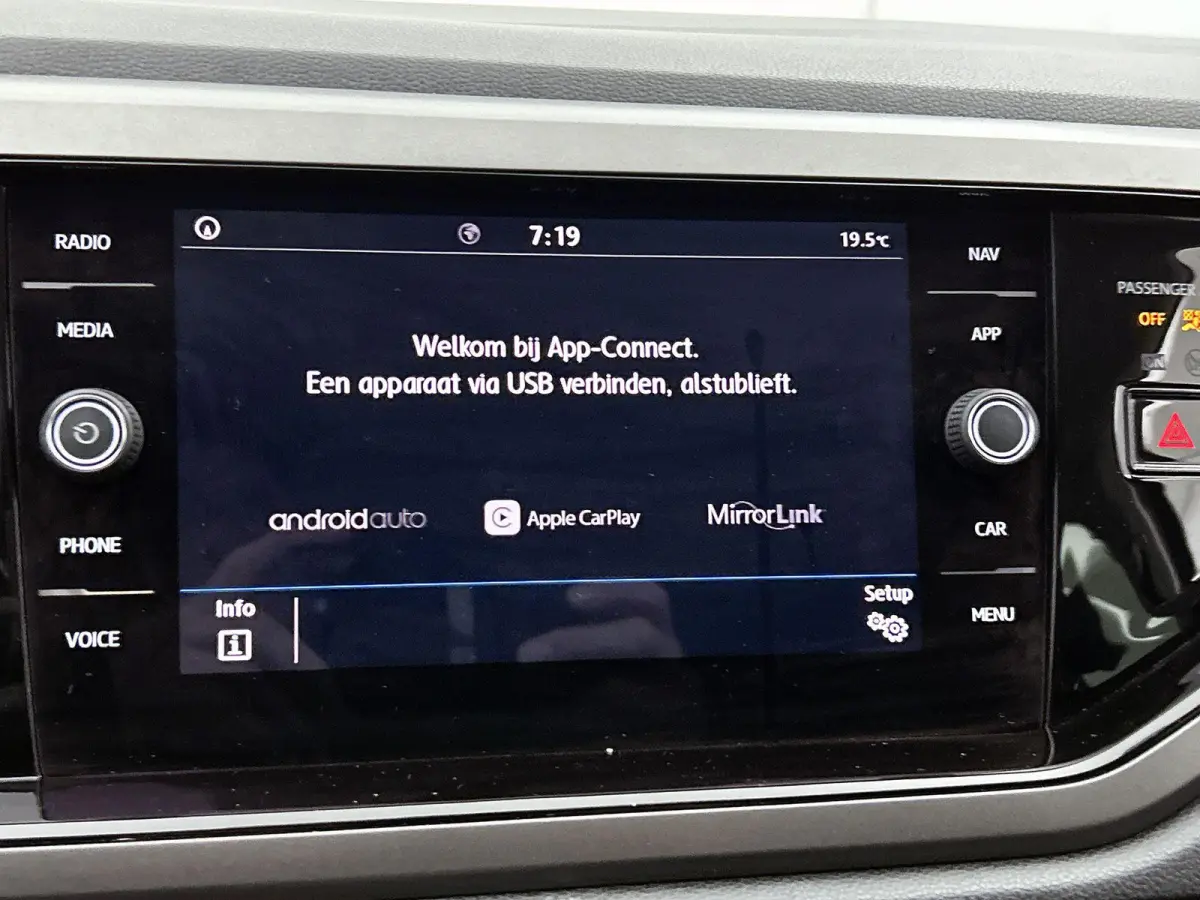 1.0 TSI Comfortline Business | Apple Carplay / Android Auto | Climate Control | Cruise Control | Parkeersensoren |