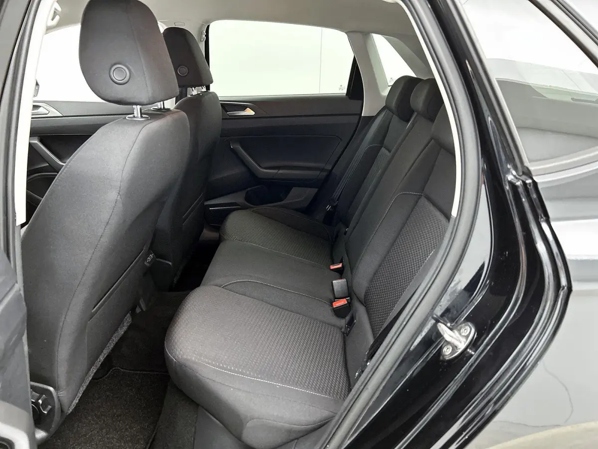 1.0 TSI Comfortline Business | Apple Carplay / Android Auto | Climate Control | Cruise Control | Parkeersensoren |