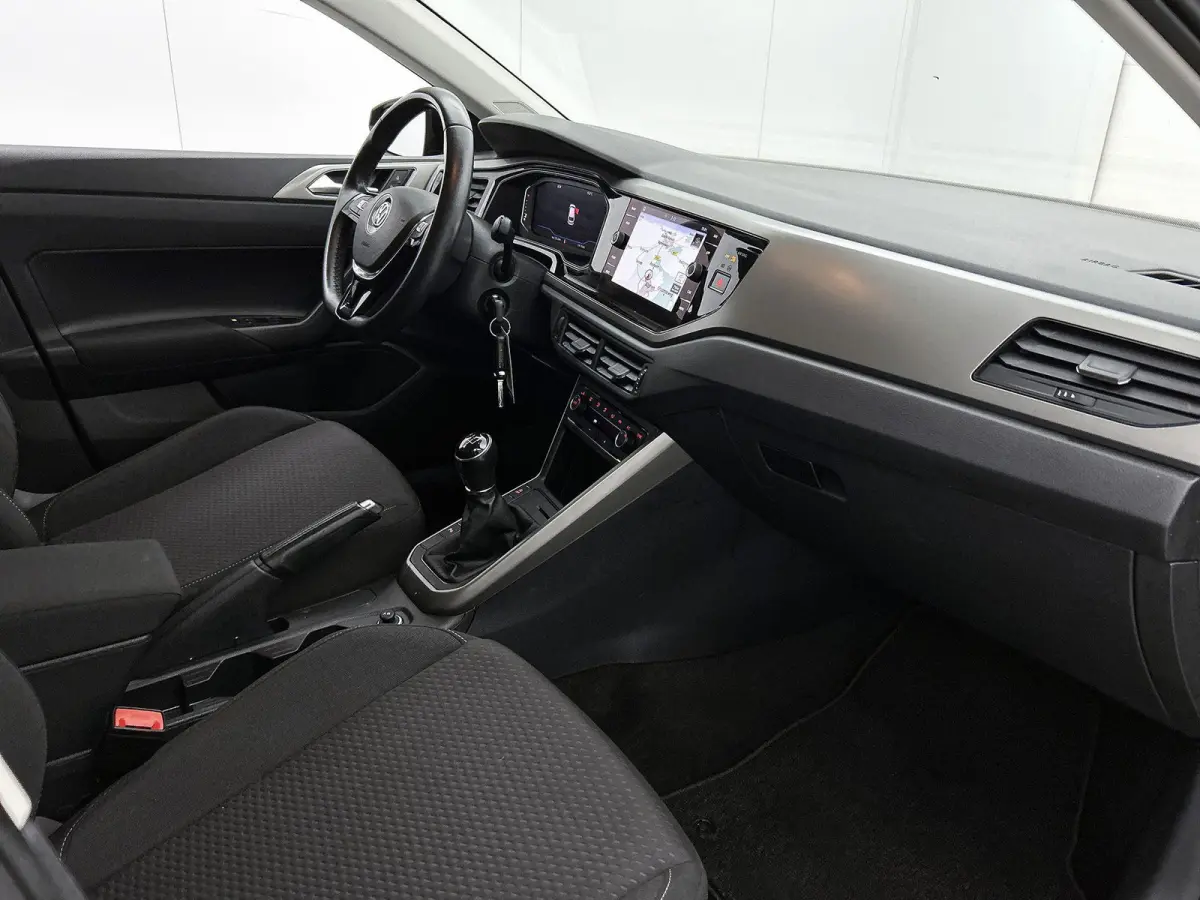 1.0 TSI Comfortline Business | Apple Carplay / Android Auto | Climate Control | Cruise Control | Parkeersensoren |