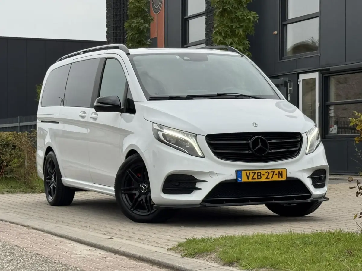 250d Lang AMG | Leer | CarPlay | Night | Trekhaak