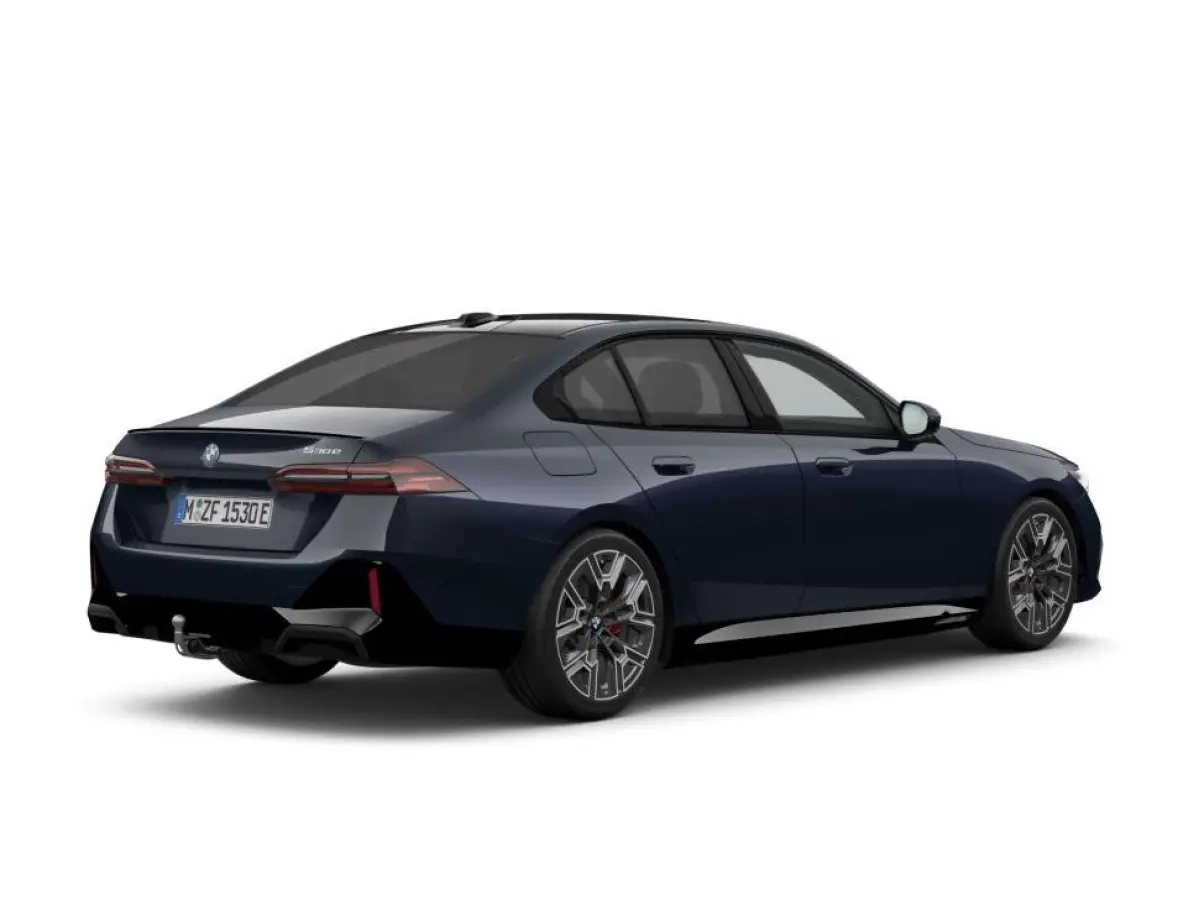 530e M Sport Edition High Executive | SoH 100% | M Sportpakket Pro | Innovation Pack | Travel Pack | Comfort Pack | Trekhaak | Panoramadak | Harman Kardon