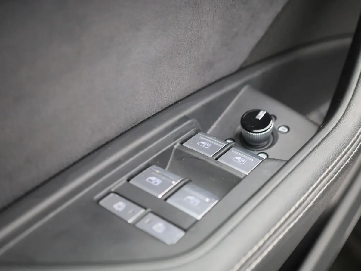 55 quattro S Edition 115 kWh