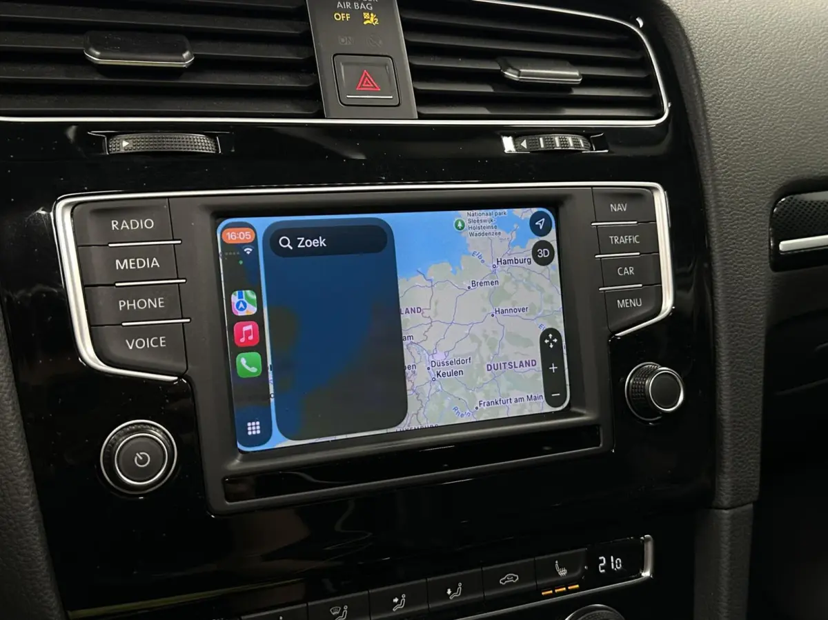 1.6 TDI Connected Series PANO NAVI CRUISE LM ECC CARPLAY.