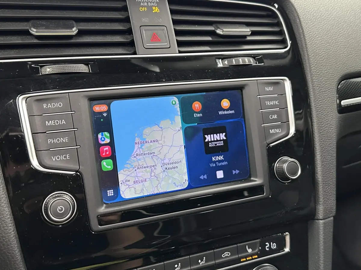 1.6 TDI Connected Series PANO NAVI CRUISE LM ECC CARPLAY.