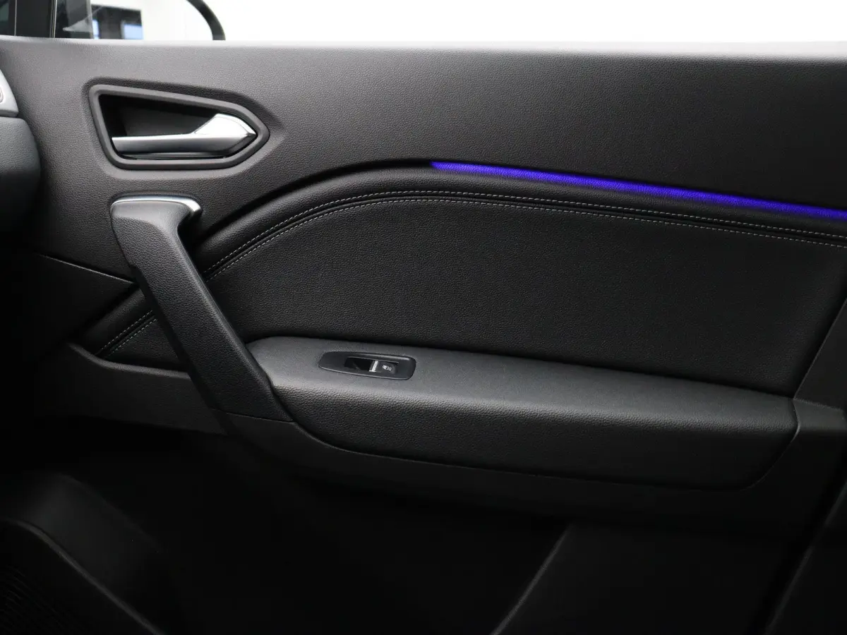 E-Tech Hybrid 145pk Techno | Led | Half leder | Apple carplay & Android auto | achteruitrij camera |