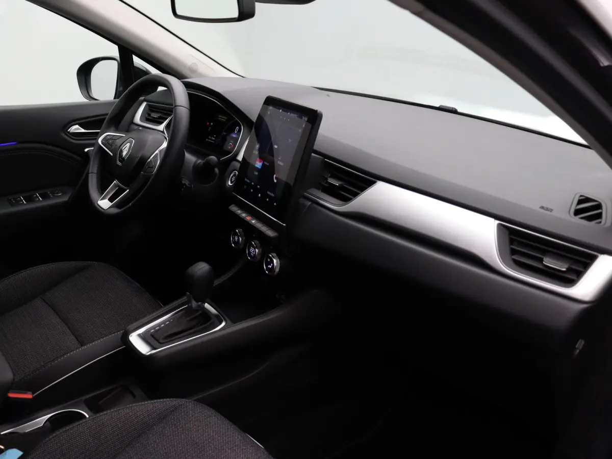 E-Tech Hybrid 145pk Techno | Led | Half leder | Apple carplay & Android auto | achteruitrij camera |