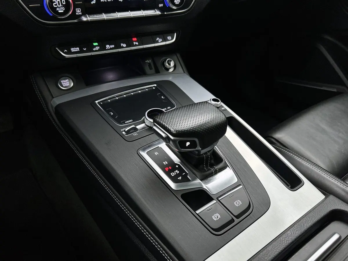 55 TFSI e quattro Competition | S-Line | Panoramadak | Trekhaak | Stoelverwarming | Stoelmassage | Luchtvering |