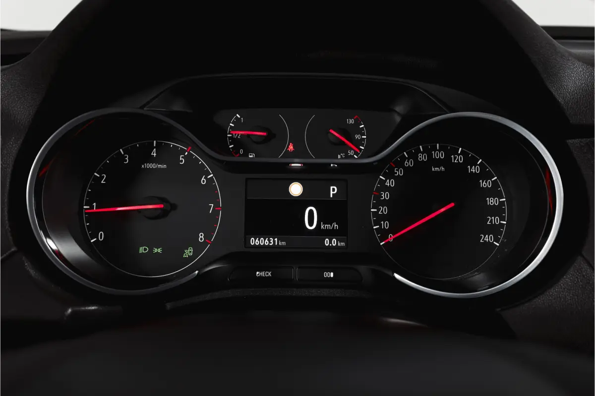 1.2 Turbo 130 PK Innovation - Automaat Org. NL. | Afn. Trekhaak | Cruise | PDC | Camera | NAV + App. Connect | ECC | LED | LM 18" |