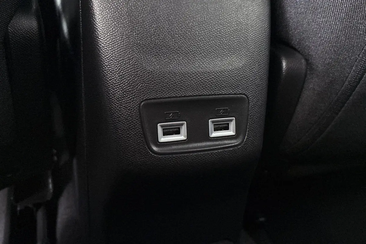1.2 PureTech Allure Navigatie Camera Apple CarPlay 16"