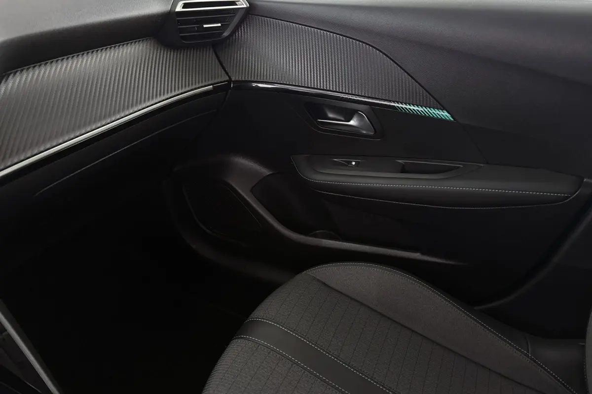 1.2 PureTech Allure Navigatie Camera Apple CarPlay 16"