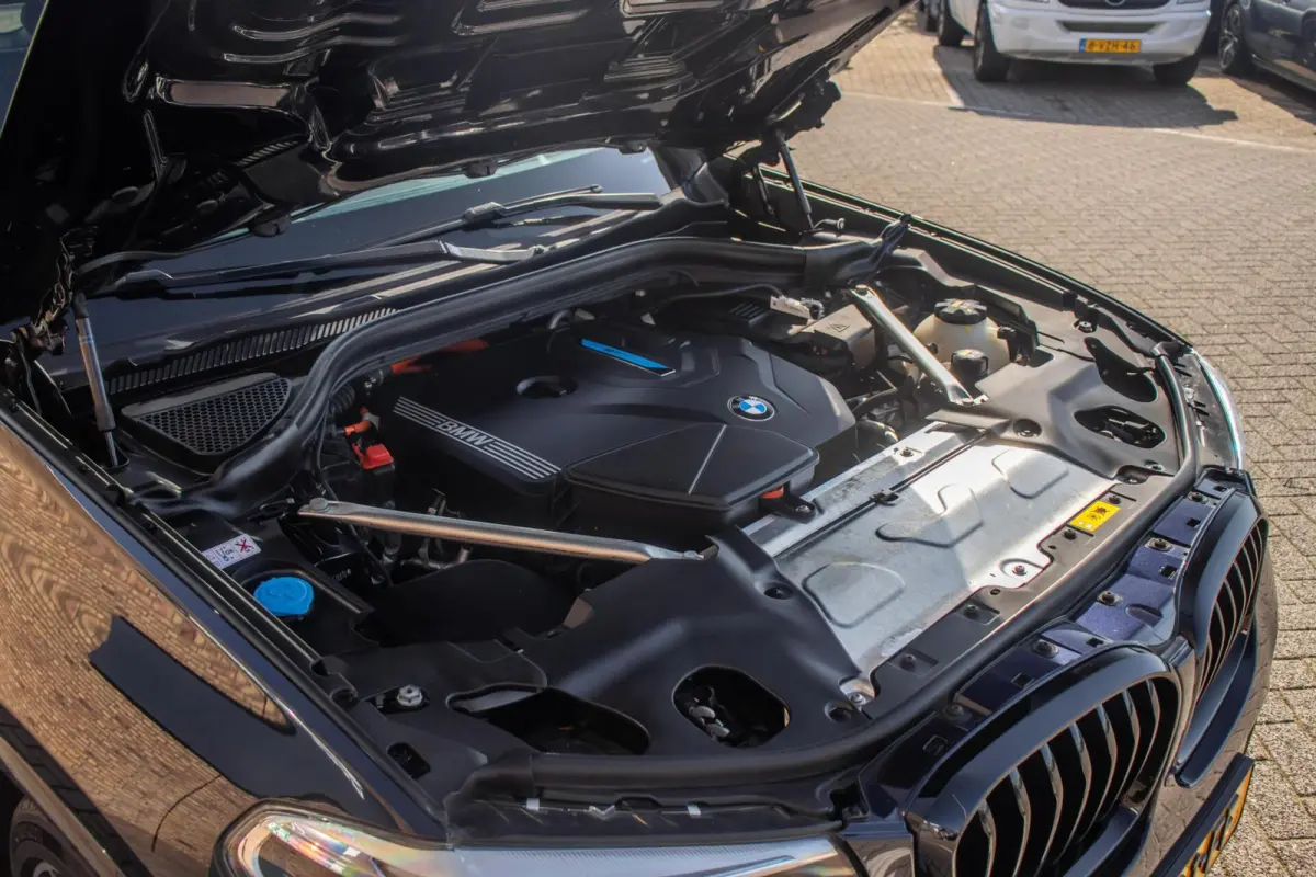 xDrive30e M-Sport, BTW, ACC, Leder, Pano,H&K
