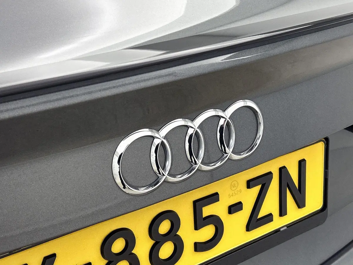 2.5 TFSI RS 3 quattro | Bang & Olufsen | Stoelverwarming | Parkeersensoren | Panoramadak | Climate Control |
