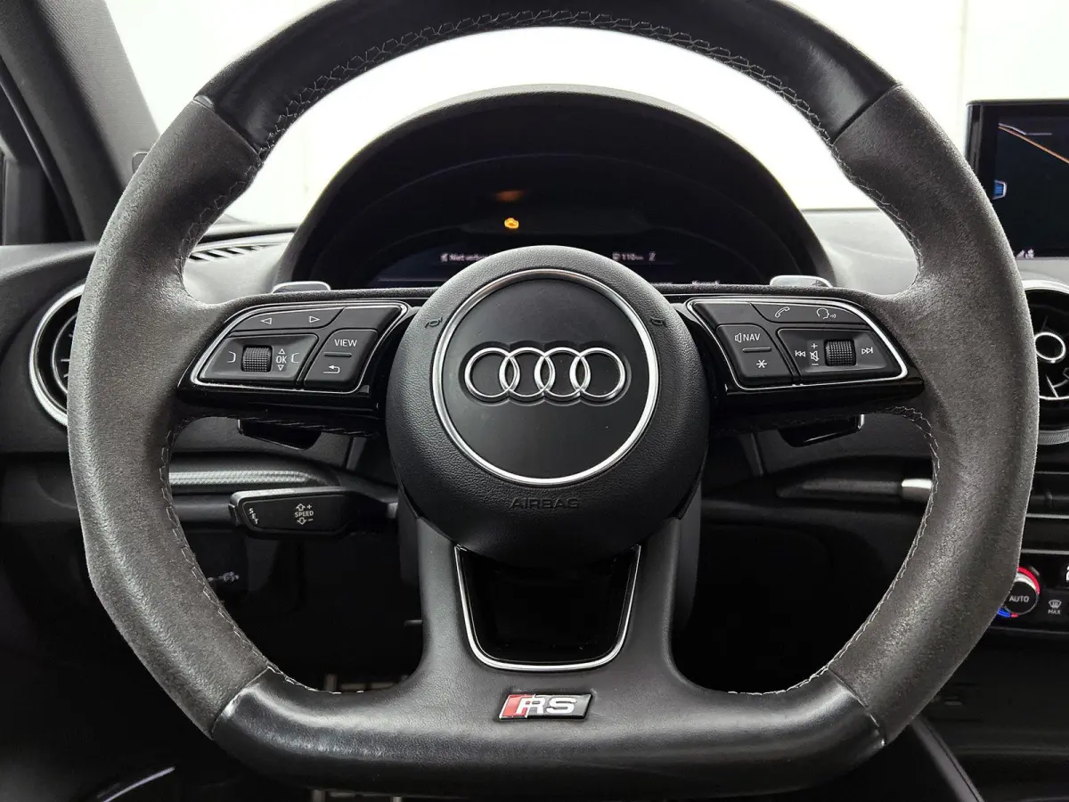 2.5 TFSI RS 3 quattro | Bang & Olufsen | Stoelverwarming | Parkeersensoren | Panoramadak | Climate Control |