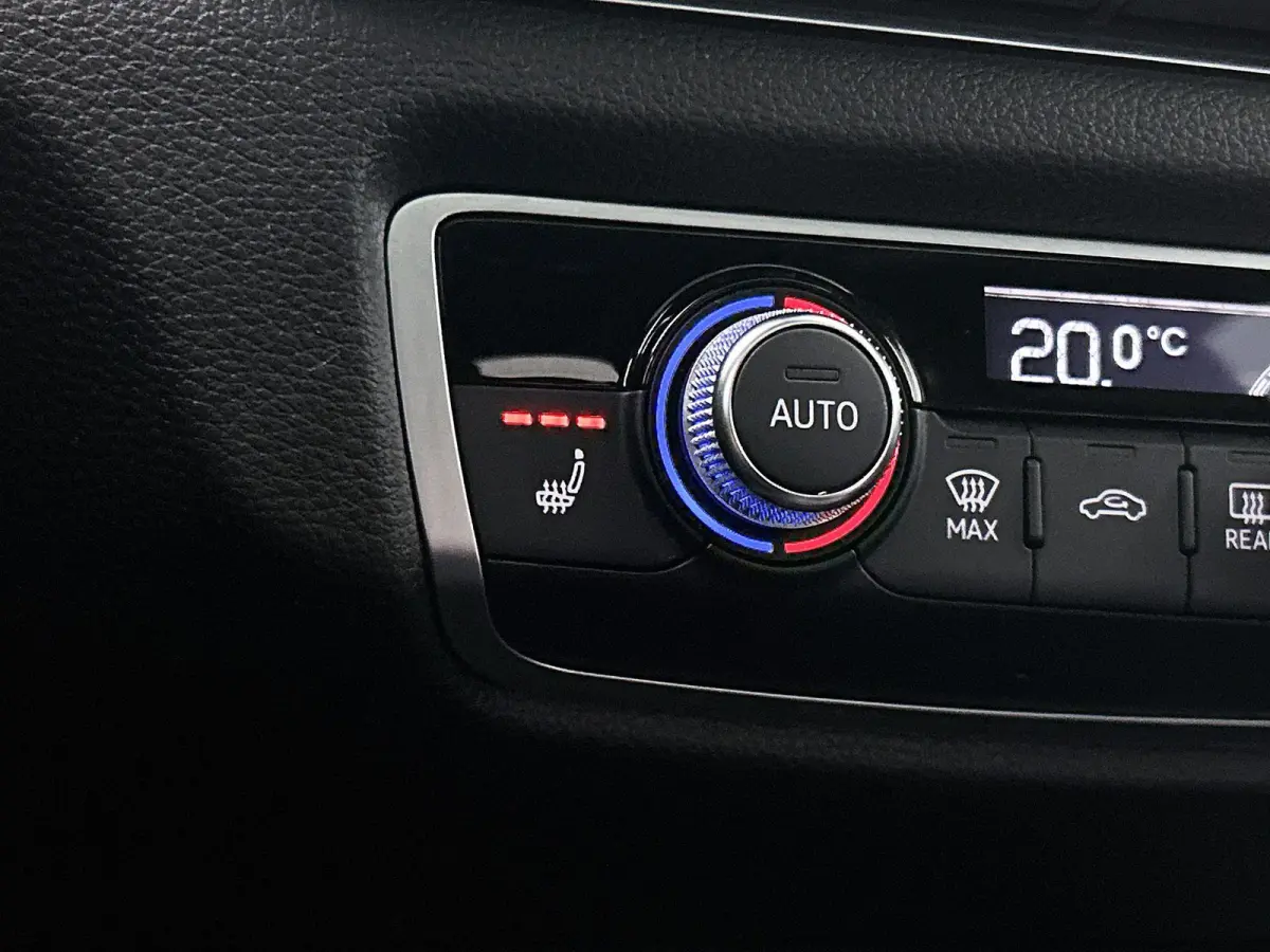2.5 TFSI RS 3 quattro | Bang & Olufsen | Stoelverwarming | Parkeersensoren | Panoramadak | Climate Control |