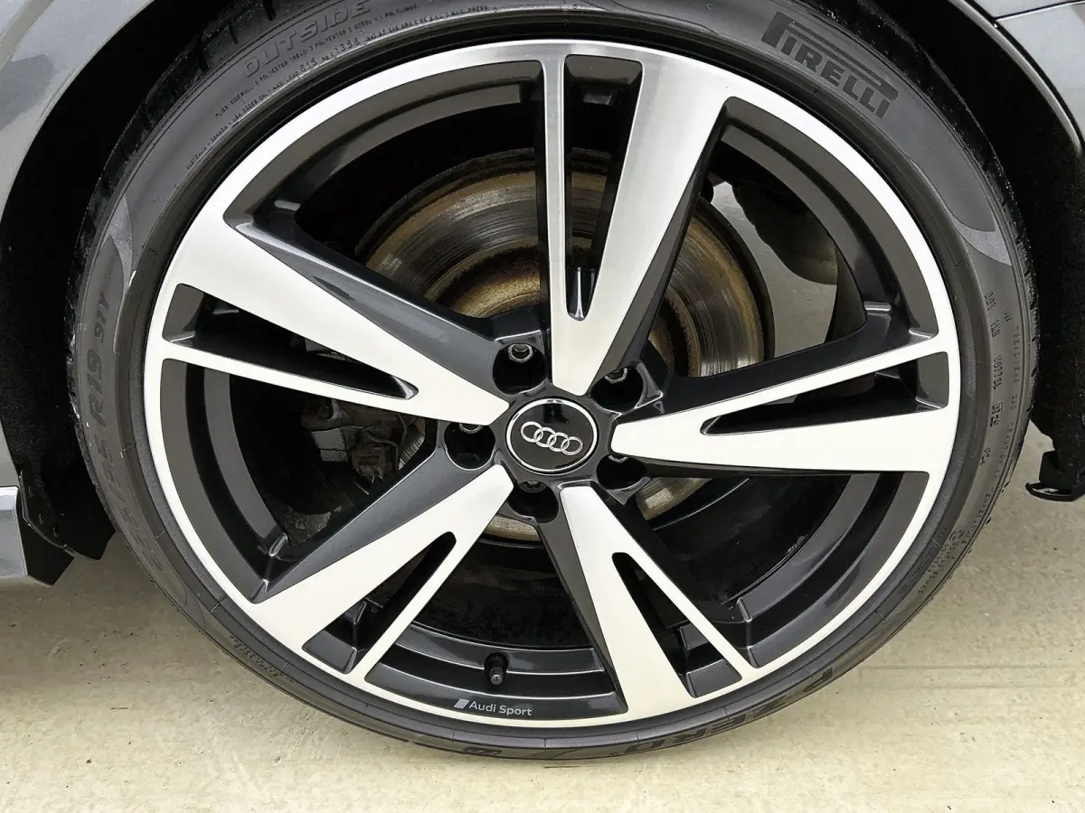 2.5 TFSI RS 3 quattro | Bang & Olufsen | Stoelverwarming | Parkeersensoren | Panoramadak | Climate Control |
