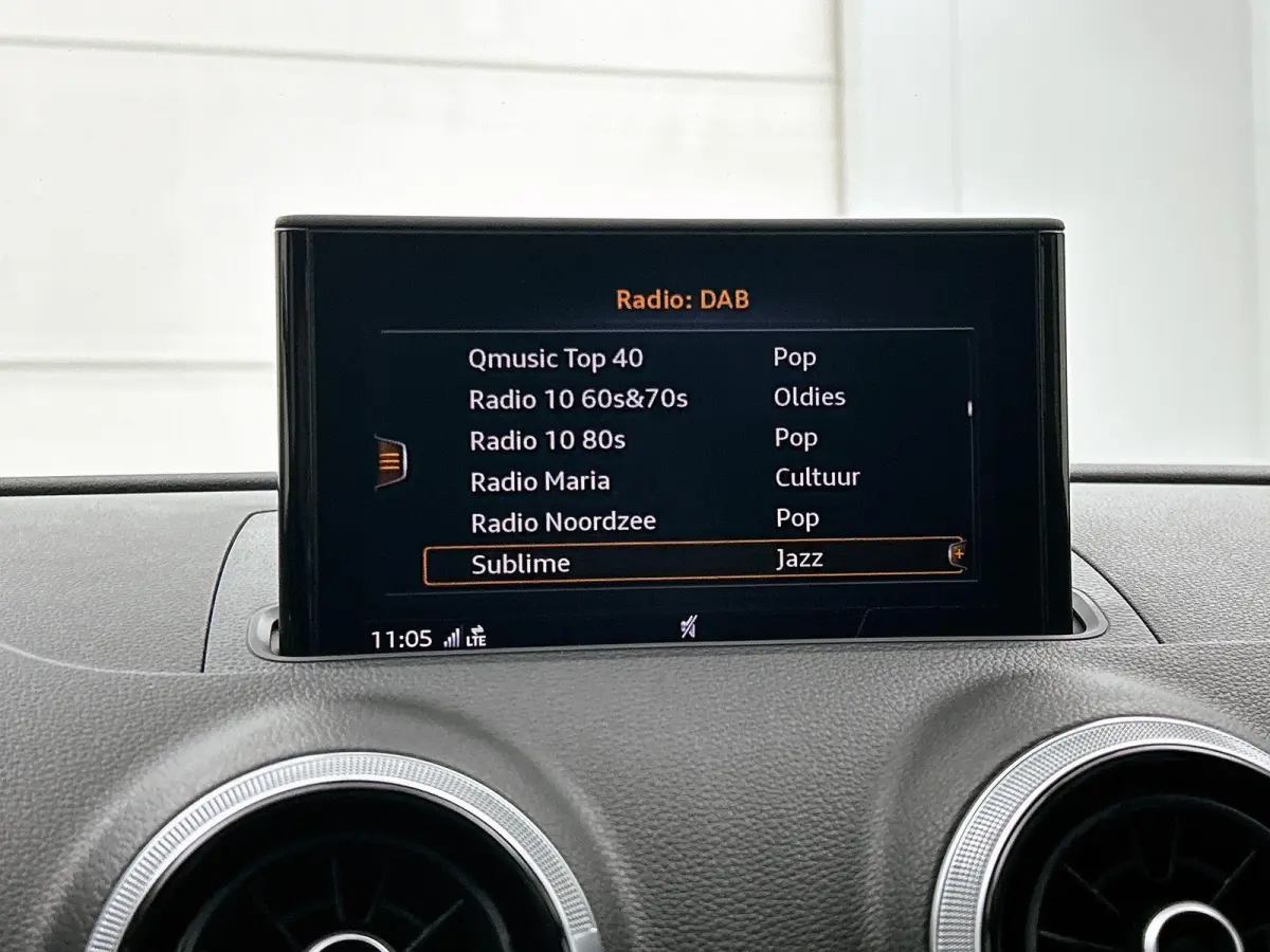 2.5 TFSI RS 3 quattro | Bang & Olufsen | Stoelverwarming | Parkeersensoren | Panoramadak | Climate Control |