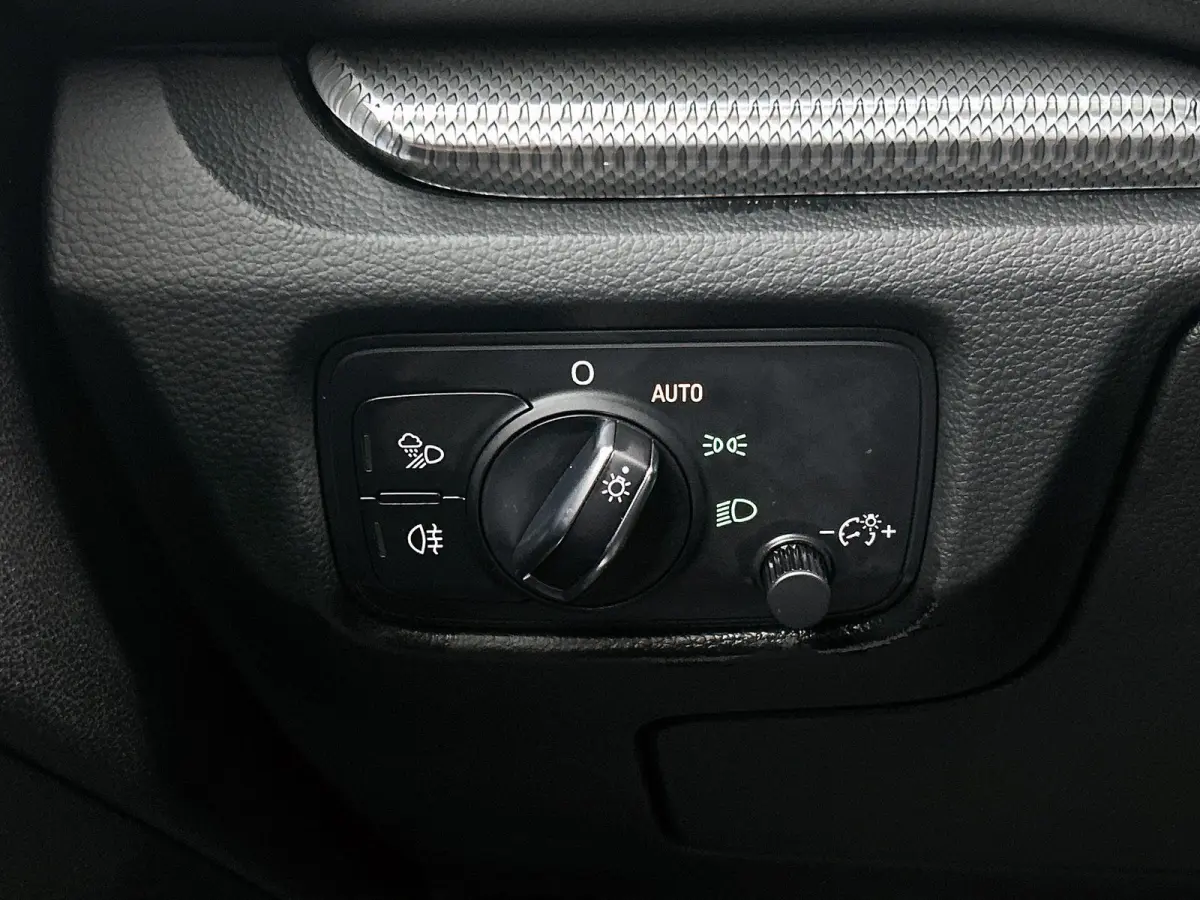 2.5 TFSI RS 3 quattro | Bang & Olufsen | Stoelverwarming | Parkeersensoren | Panoramadak | Climate Control |