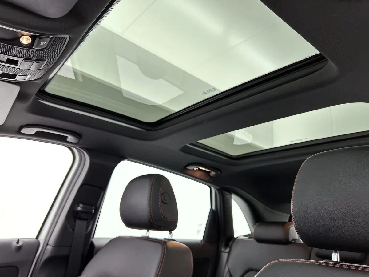 180 Business Solution AMG | Panoramadak | Achteruitrijcamera | Parkeersensoren | Stoelverwarming |