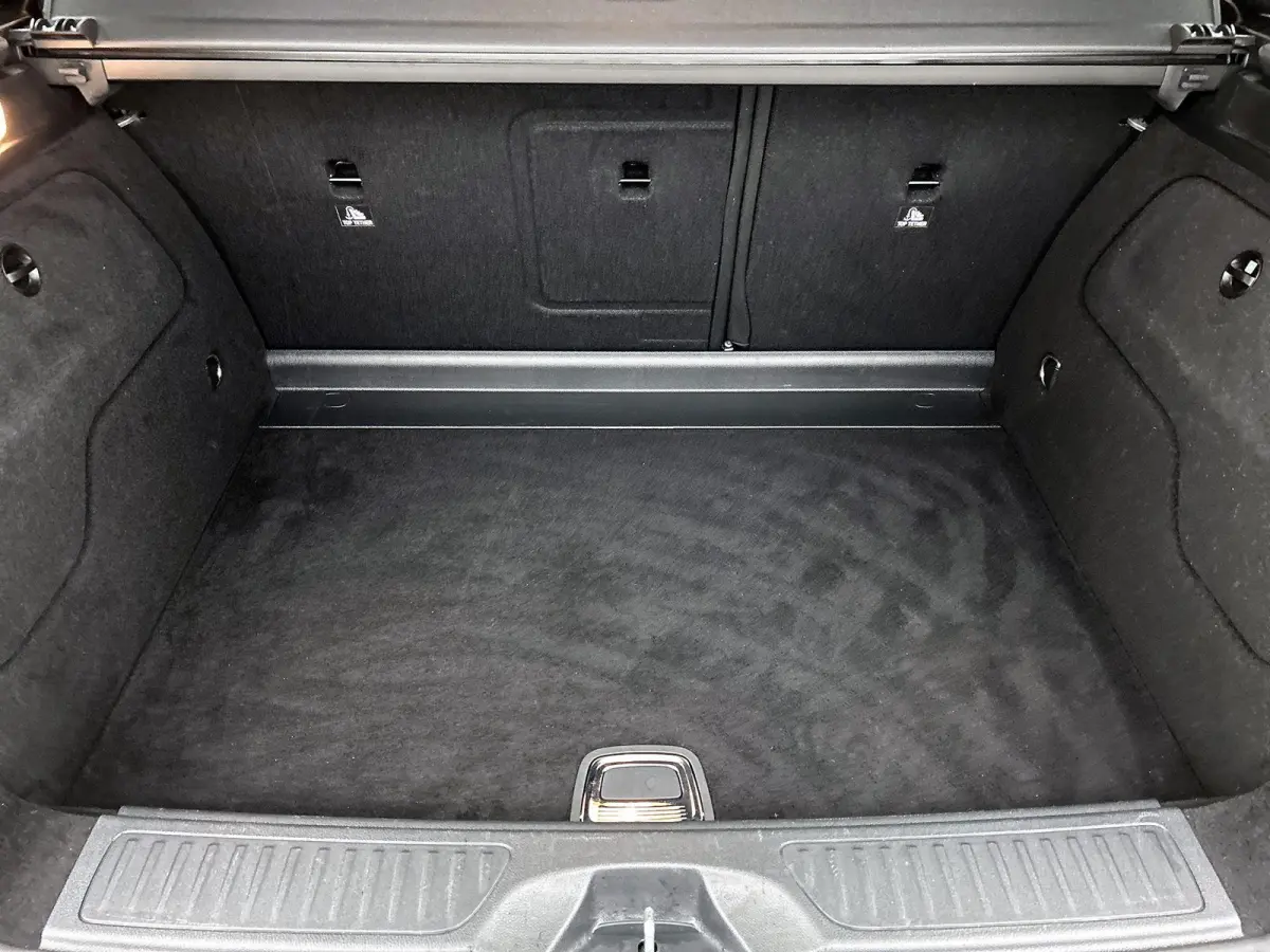 180 Business Solution AMG | Panoramadak | Achteruitrijcamera | Parkeersensoren | Stoelverwarming |