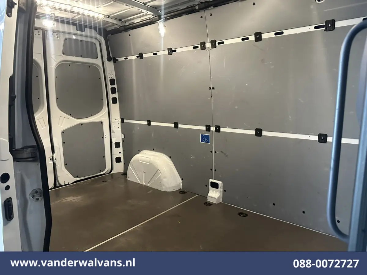 211 CDI 115pk L2H2 Euro6 Airco | Camera | Trekhaak | Bijrijdersbank Bluetooth Telefoonvoorbereiding