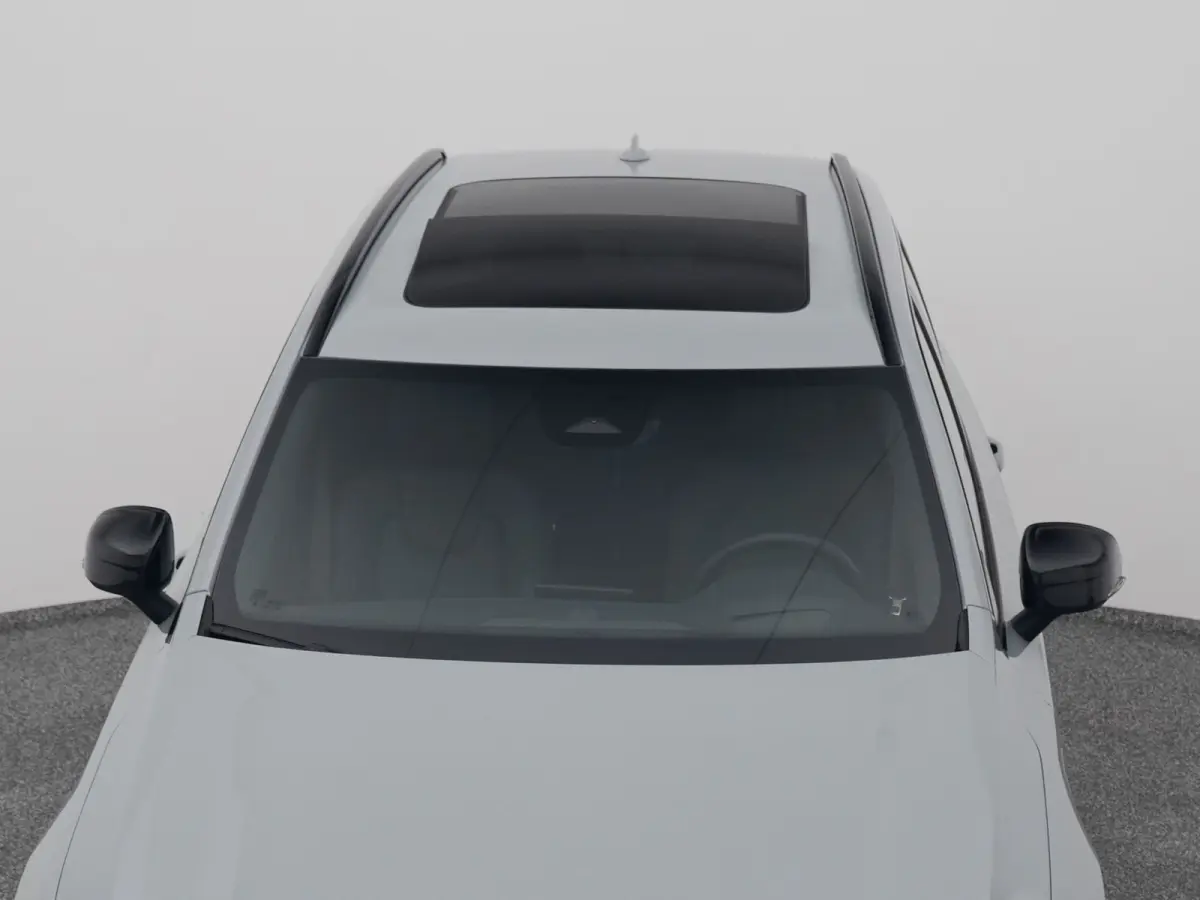 2.0 T8 Plug-in hybrid AWD Ultra Black Edition 7-Pers. |  PANO | 360° | B&W | HUD | ADAPTIVE | LUCHTVERING | STOEL- EN STUURVERW. | STOELMASSAGE | STOELVENT. | TREKHAAK