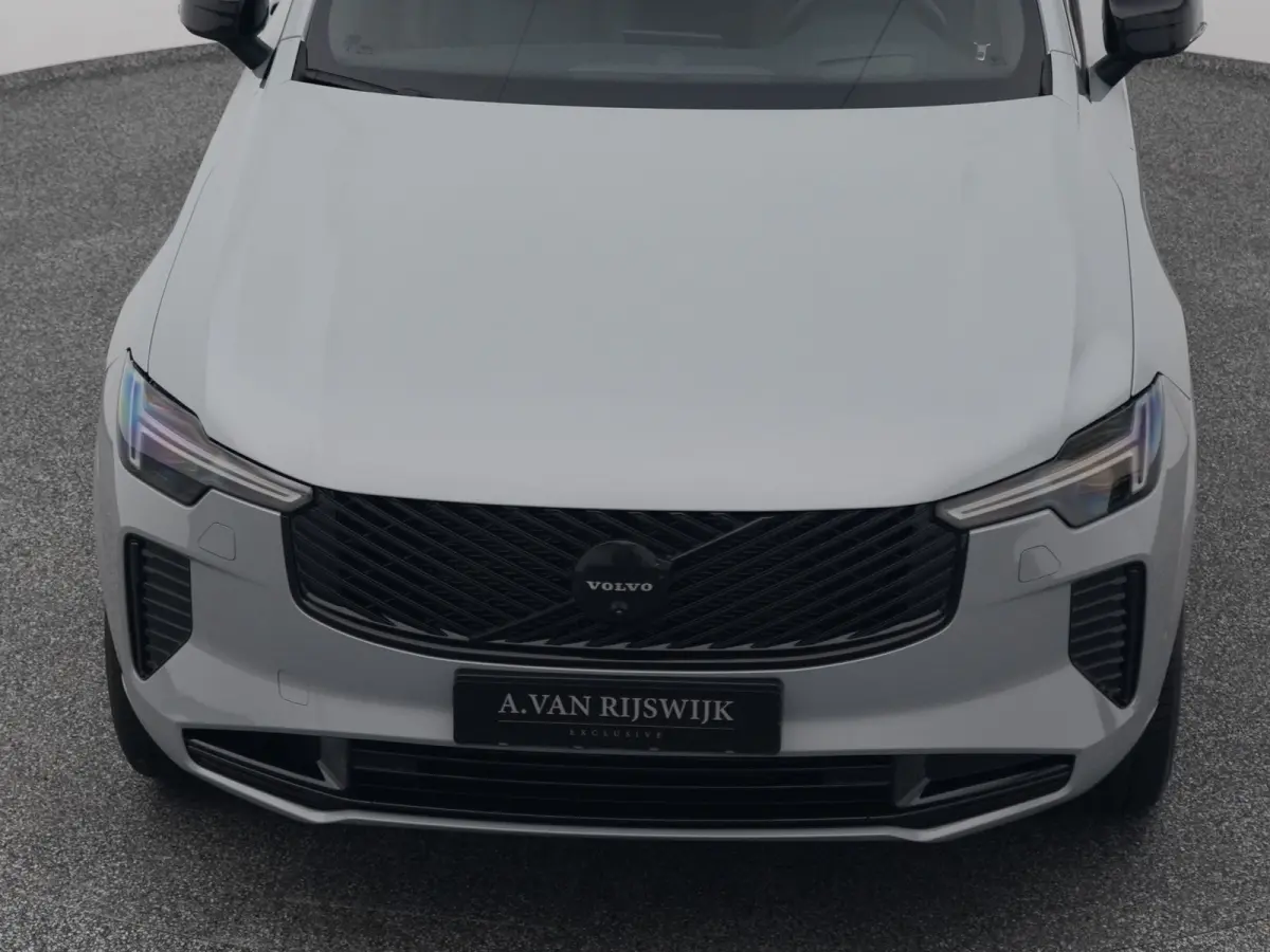 2.0 T8 Plug-in hybrid AWD Ultra Black Edition 7-Pers. |  PANO | 360° | B&W | HUD | ADAPTIVE | LUCHTVERING | STOEL- EN STUURVERW. | STOELMASSAGE | STOELVENT. | TREKHAAK