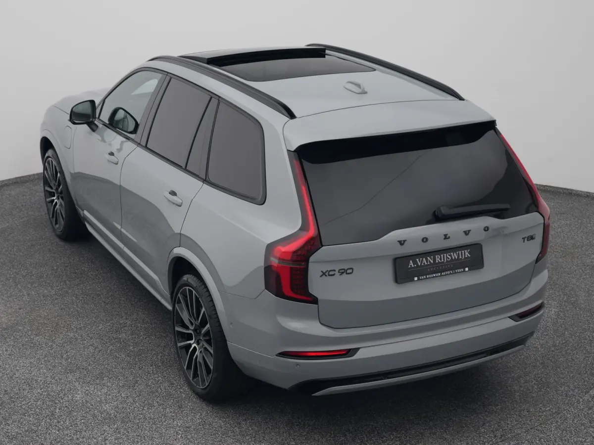 2.0 T8 Plug-in hybrid AWD Ultra Black Edition 7-Pers. |  PANO | 360° | B&W | HUD | ADAPTIVE | LUCHTVERING | STOEL- EN STUURVERW. | STOELMASSAGE | STOELVENT. | TREKHAAK